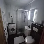 Jacuzzi For Relax - Hollywood Apartment, Stup, Lejlighed Sarajevo