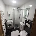 Appartement Jacuzzi For Relax - Hollywood Apartment, Stup,