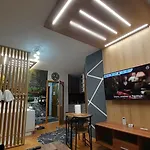 Jacuzzi For Relax - Hollywood Apartment, Stup, Sarajevo