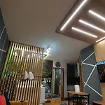 Jacuzzi For Relax - Hollywood Apartment, Stup, Apartman *