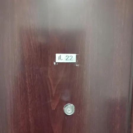 Jacuzzi For Relax - Hollywood Apartment, Stup,