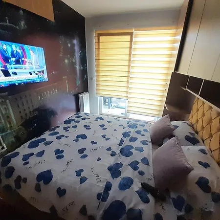 Appartement Jacuzzi For Relax - Hollywood Apartment, Stup,