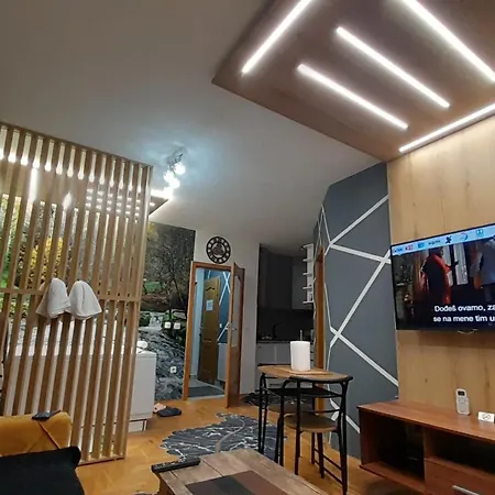 Jacuzzi For Relax - Hollywood Apartment, Stup, Lägenhet Sarajevo