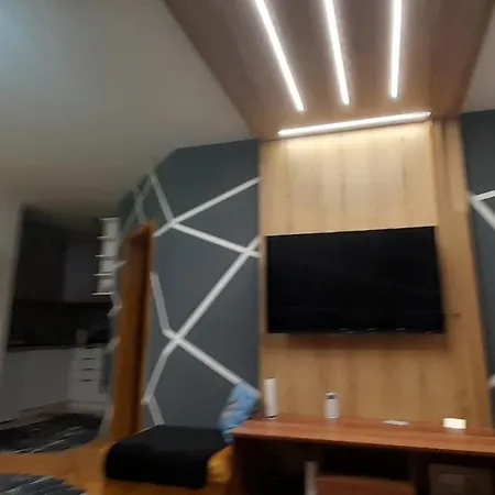 Jacuzzi For Relax - Hollywood Apartment, Stup, Apartment